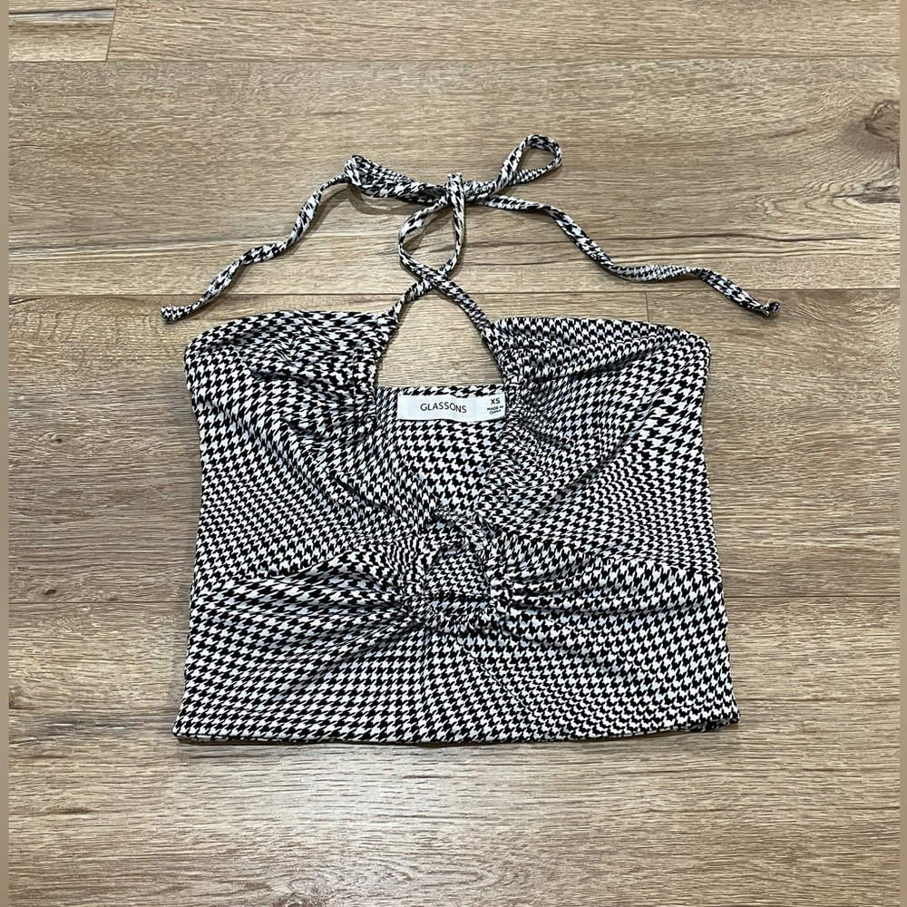 Glassons - XS Houndstooth Keyhole Halter Tie Crop Top - Black & White